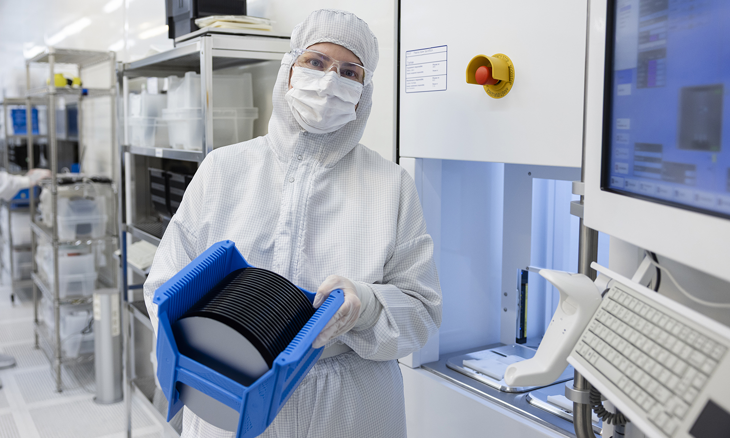 Vtt+cleanroom+200 mm+wafers